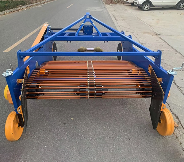 4UX-160馬鈴薯收獲機(jī)