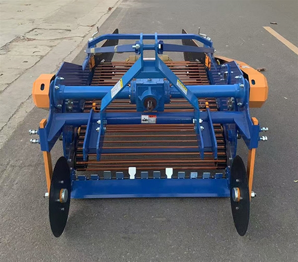 4UD-110馬鈴薯收獲機