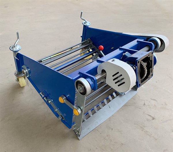 4UC馬鈴薯收獲機(jī)