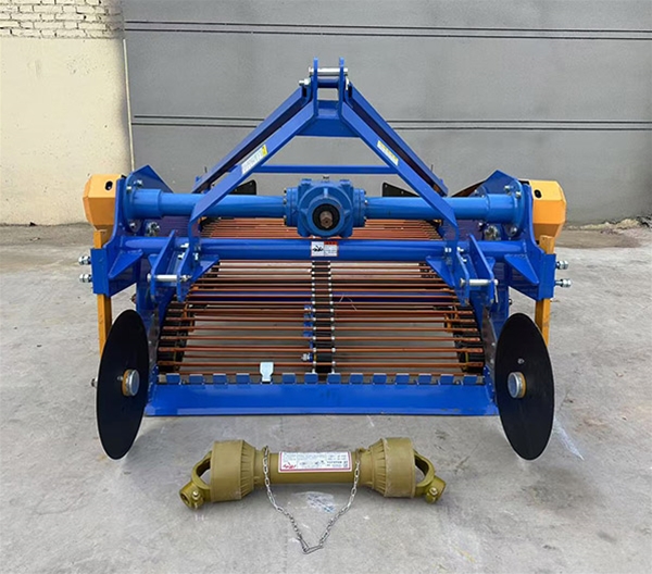 4UD-130馬鈴薯收獲機(jī)