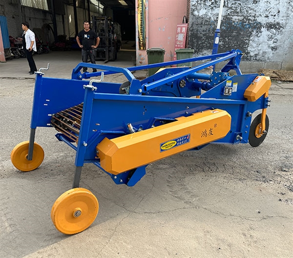 4UD-S馬鈴薯收獲機